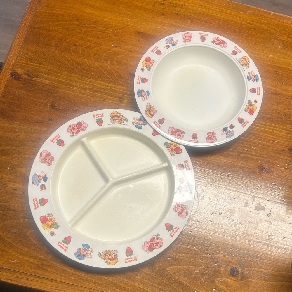 Vintage 1980’s Strawberry Shortcake Charming Collectible Plate and bowl set